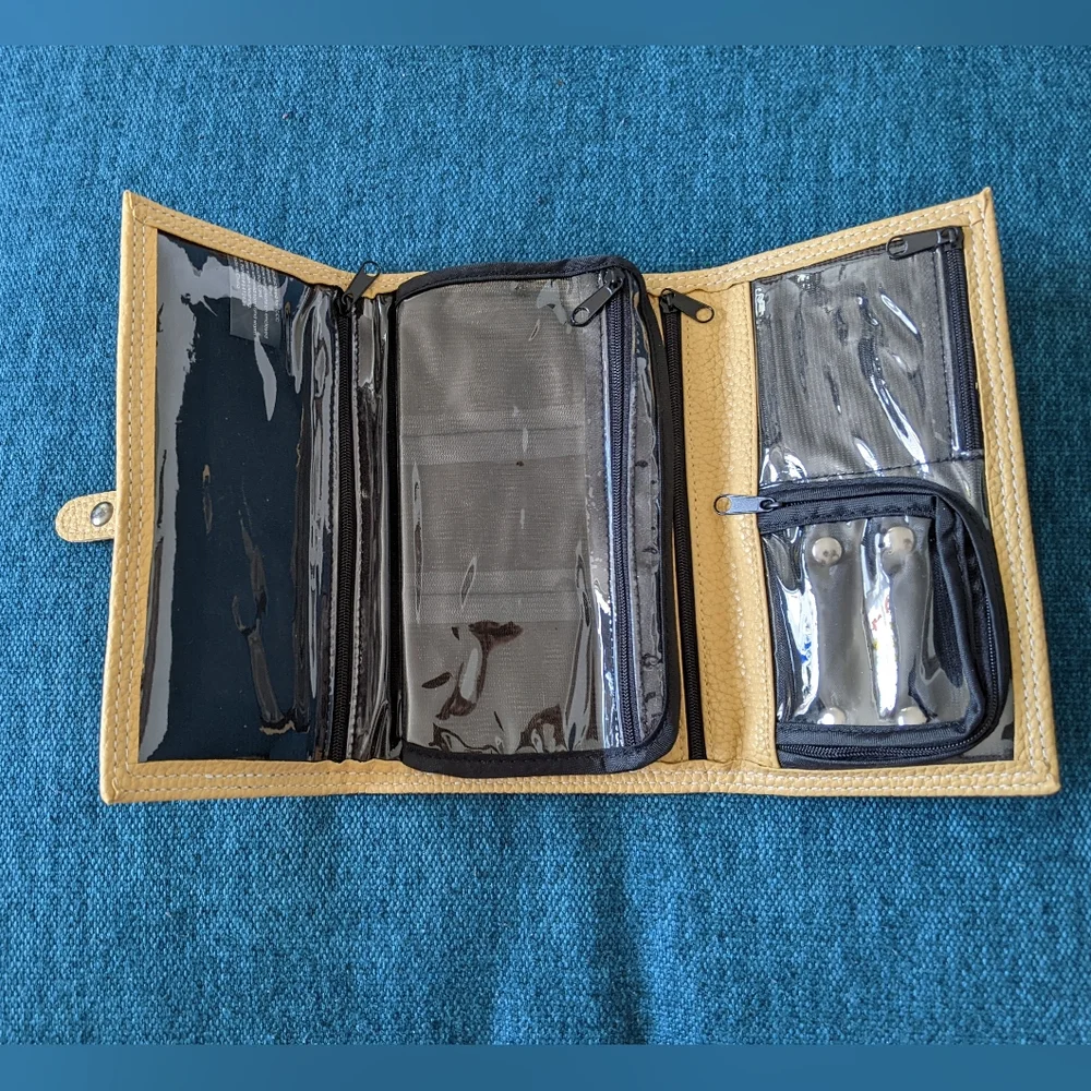 Tan Clutch - Picture 5 of 7